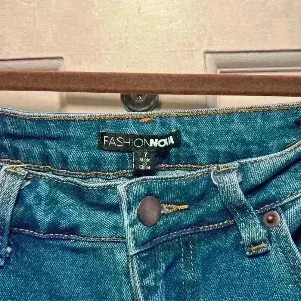 High Rise Mom jeans size 7 - Picture 3 of 3